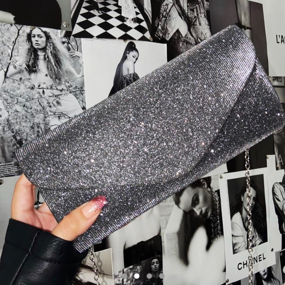Vintage Chain Glitter Clutch